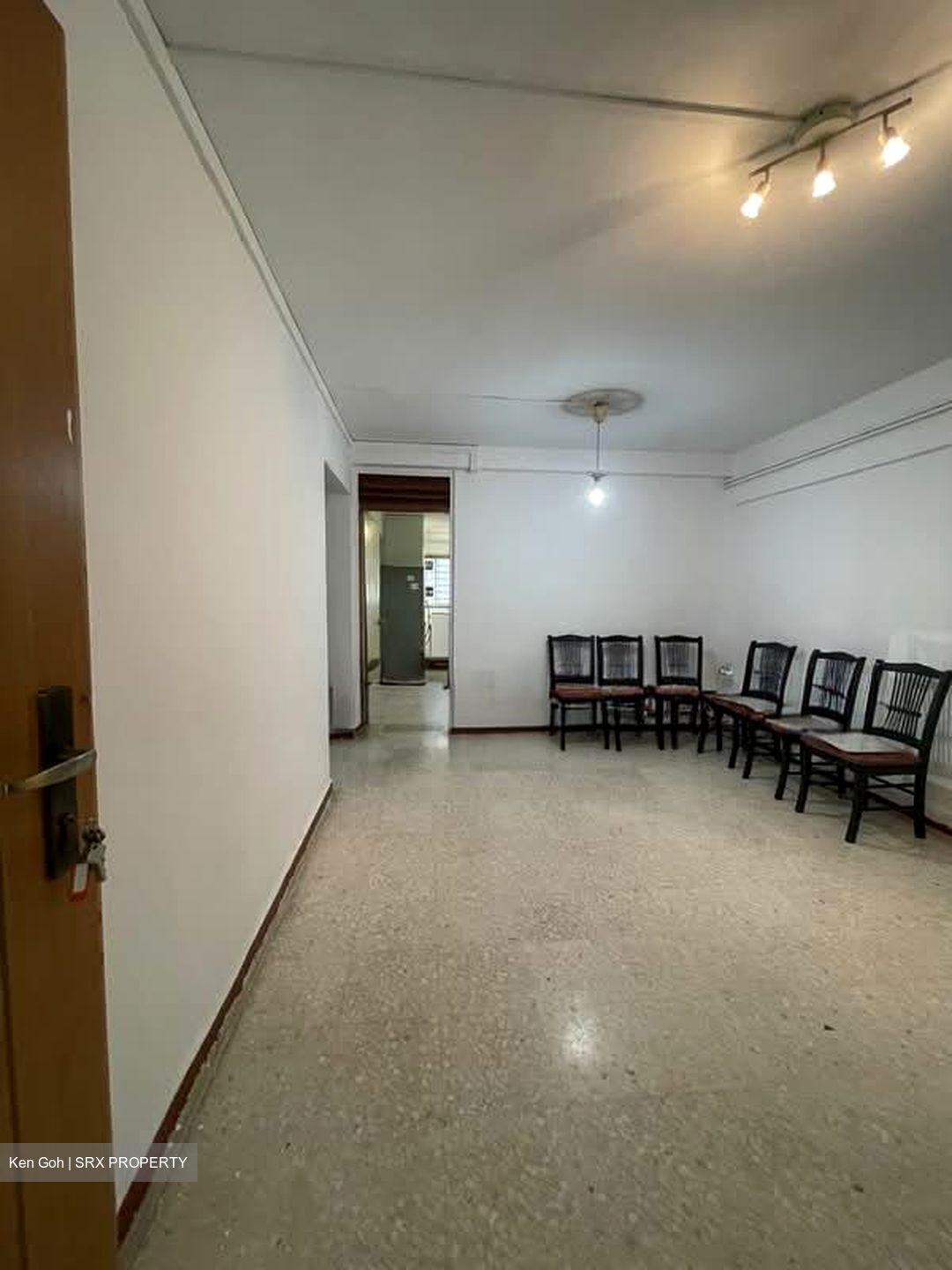 Blk 412 Pandan Gardens (Jurong East), HDB 3 Rooms #563968531
